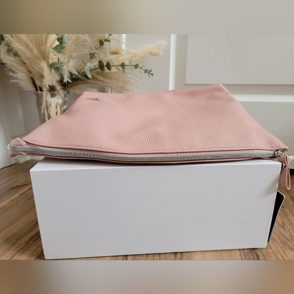 Manou XL Cosmetic Pouch - Picture 7 of 10